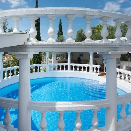 Villa With Pool In Provence -villa Romantique Sleeps Up To 12 4 In Optional Beaucaire