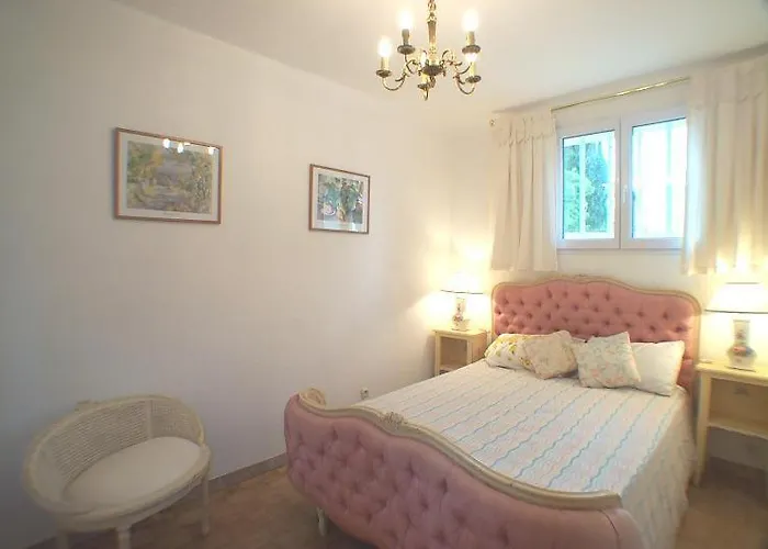 Villa With Pool In Provence -villa Romantique Sleeps Up To 12 4 In Optional *