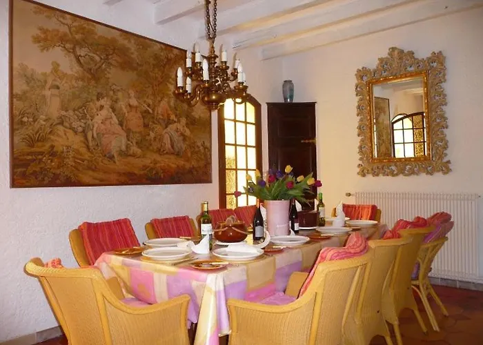 With Pool In Provence -villa Romantique Sleeps Up To 12 4 In Optional *