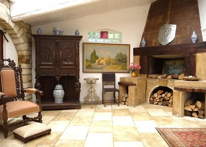 With Pool In Provence -villa Romantique Sleeps Up To 12 4 In Optional * Beaucaire (Gard)